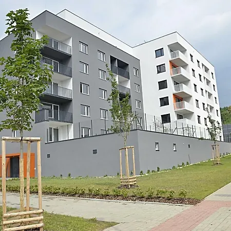 Exclusive Kolbenova Next To Subway Daire