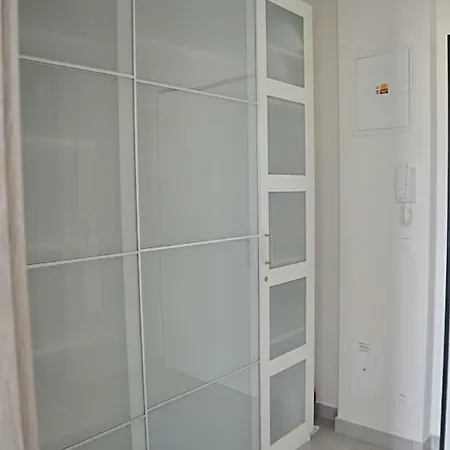 Apartment Exclusive Kolbenova Next To Subway *